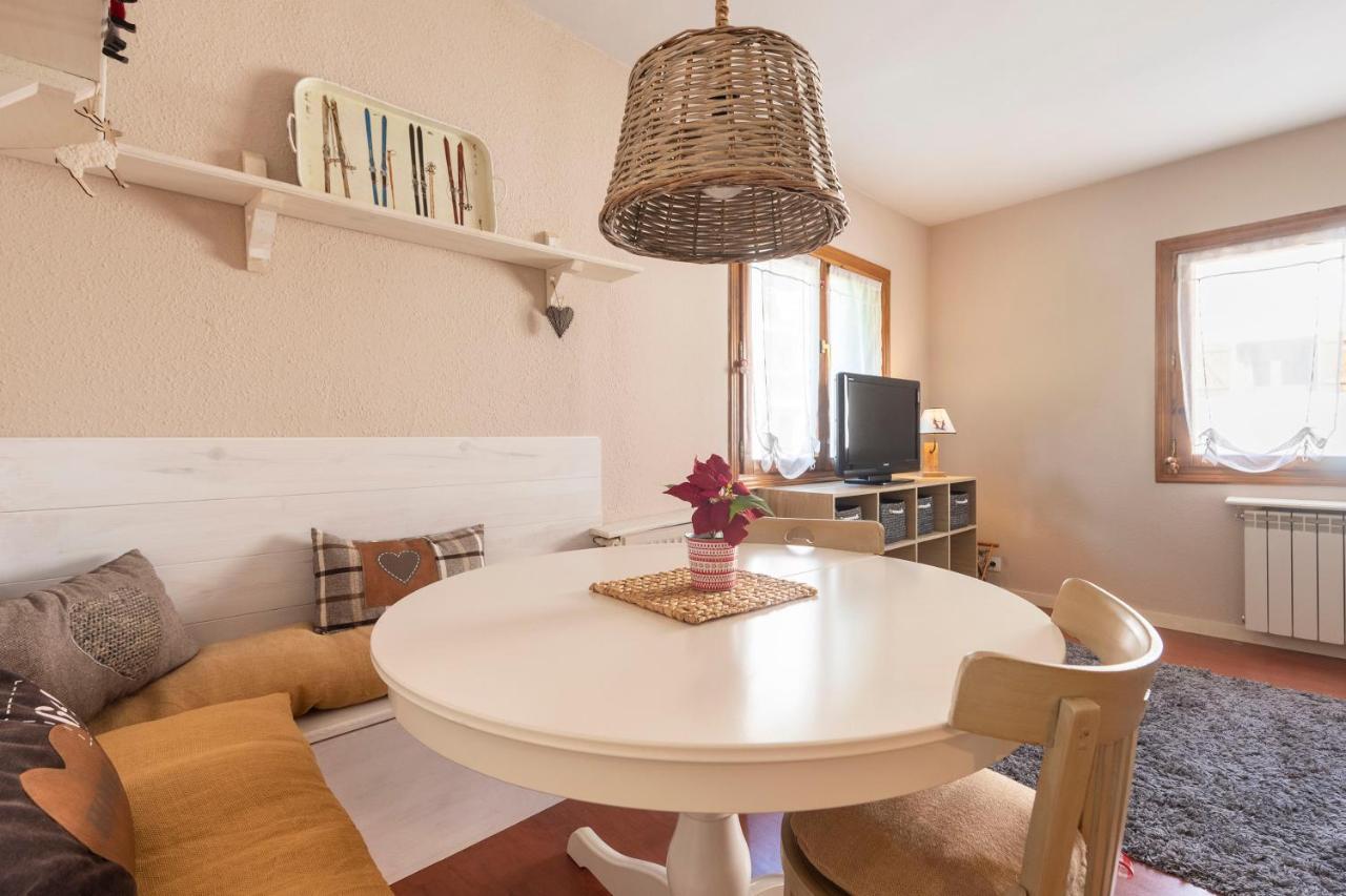 דירות Sallent de Gállego Musales ☆ Apartamento Para 4 Personas Con Ascensor מראה חיצוני תמונה